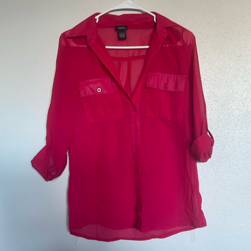 Pink/reddish blouse